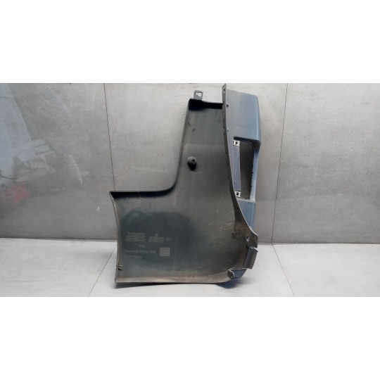 CANTONALE PARAURTI POST DX RENAULT van Trafic 2010>2014 usato