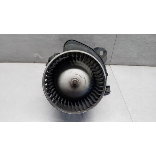 MOTORINO VENTILAZIONE INTERNA FIAT F.Grande Punto 2005>2012 usato