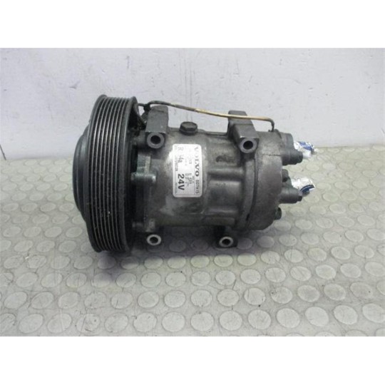 AIR CONDITIONER COMPRESSOR VOLVO truck FM12 used