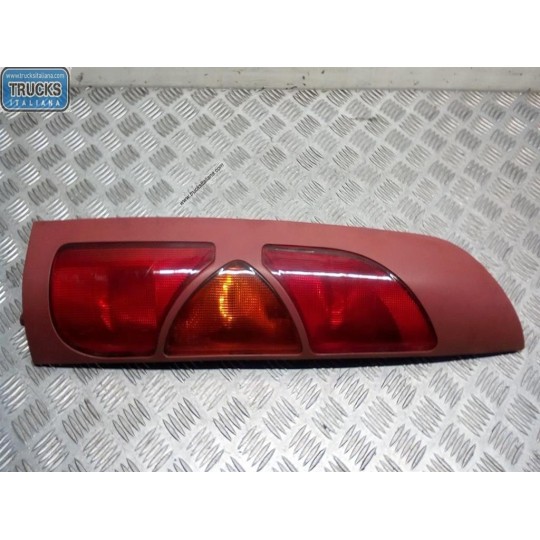 FARO POSTERIORE ESTERNO SINISTRO RENAULT Kangoo 1997>2003 usato