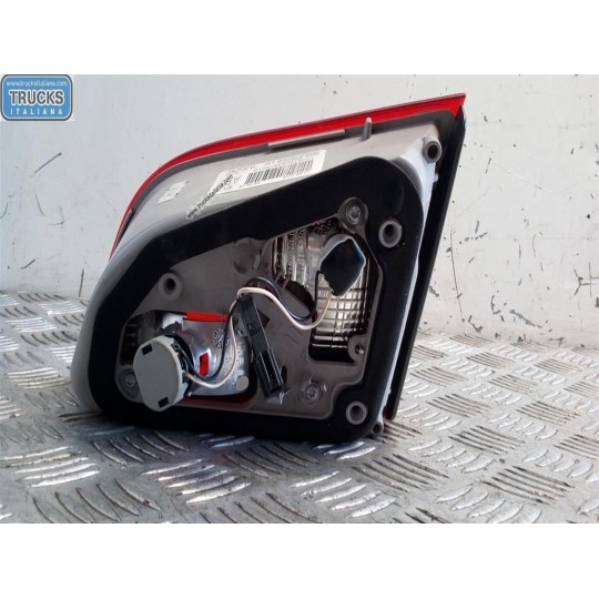 FARO POSTERIORE INTERNO SINISTRO OPEL Astra J 2012>2015 usato