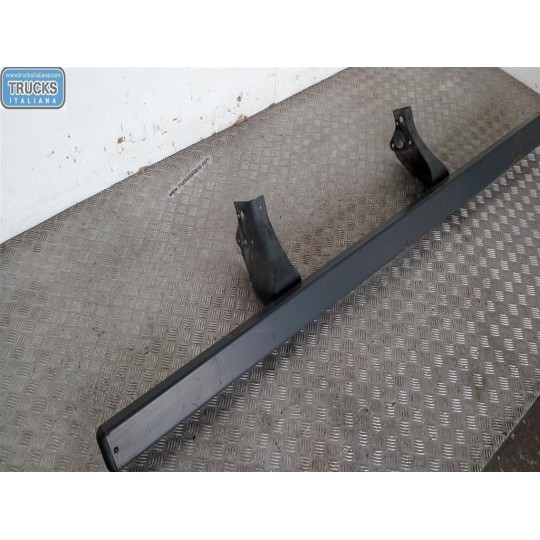 TRAVERSA POSTERIORE PARAURTO MERCEDES-BENZ truck Atego euro 5 2008>2013 usato