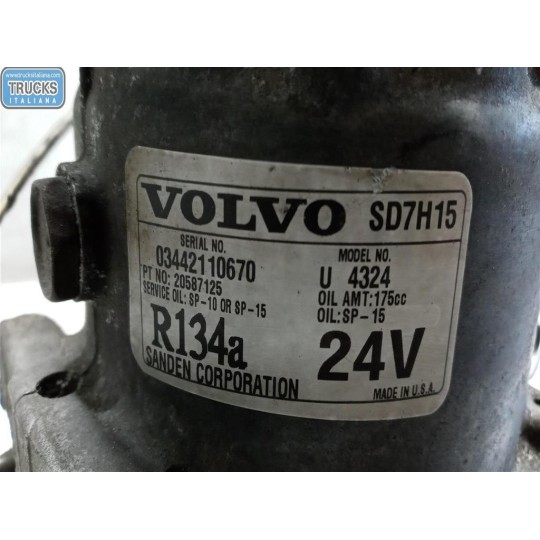 COMPRESSORE ARIA CONDIZIONATA VOLVO truck FH13 usato